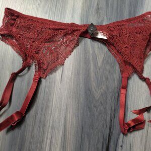 Else Garter Belt